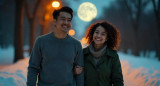 La energía de la luna llena puede abrir el camino a nuevos romances. Foto: Freepik AI.