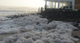 Misteriosa espuma en Australia. Foto: EFE/Dave Hunt