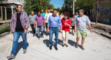 Andrés Watson supervisó los avances en las labores de pavimentación en San Eduardo