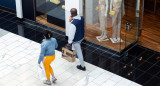 Shopping, compras, locales. Foto: Reuters/Rachel Wisniewski