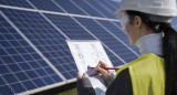 Trabajos verdes orientados a las energías limpias, como la energía solar. Foto: Freepik