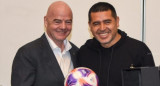Gianni Infantino y Juan Román Riquelme.