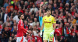 Emiliano "Dibu" Martínez fue expulsado ante Manchester United. Foto: Reuters (Craig Brough)
