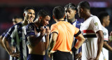 Discriminación en el partido entre Talleres y San Pablo. Foto: EFE/Isaac Fontana.