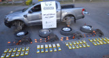 Mujer circulaba en una camioneta con los neumáticos rellenos de casi 50 kilos de cocaína. Foto: Gendarmería Nacional.