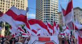 Banderazo de hinchas de River en Seattle antes del debut por Mundial de Clubes2025. Foto:X.
