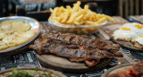 Platos de la parrilla El Tano. Foto: Instagram el_tano_debenedetti.
