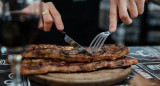 Una parrilla espectacular para disfrutar de comida abundante. Foto: NA.